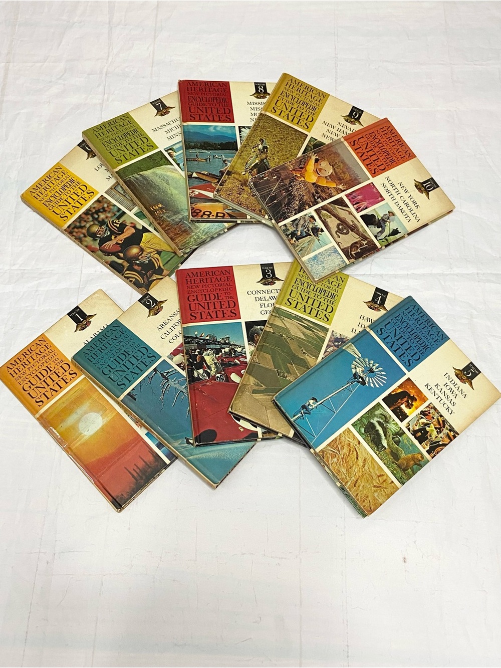 VTG American Heritage Pictorial Encyclopedic Guide United States 10 Books